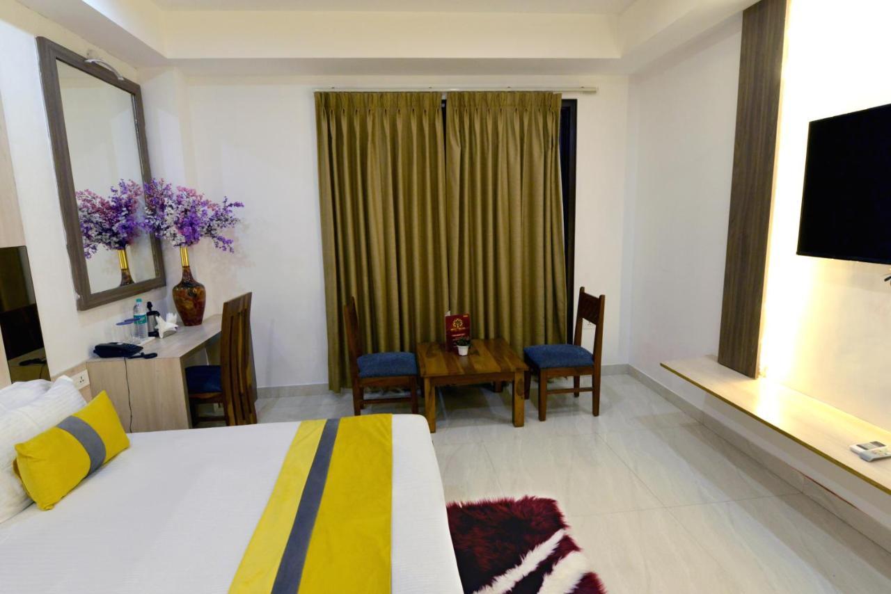 Nayagaon Hotel The Yellow מראה חיצוני תמונה